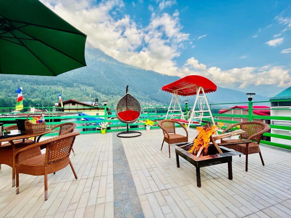 Tata Vista Resort Mall Road Manali - Centrally Heated & Air Cooled מראה חיצוני תמונה